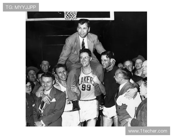 保罗勇士时期球衣退役猜测